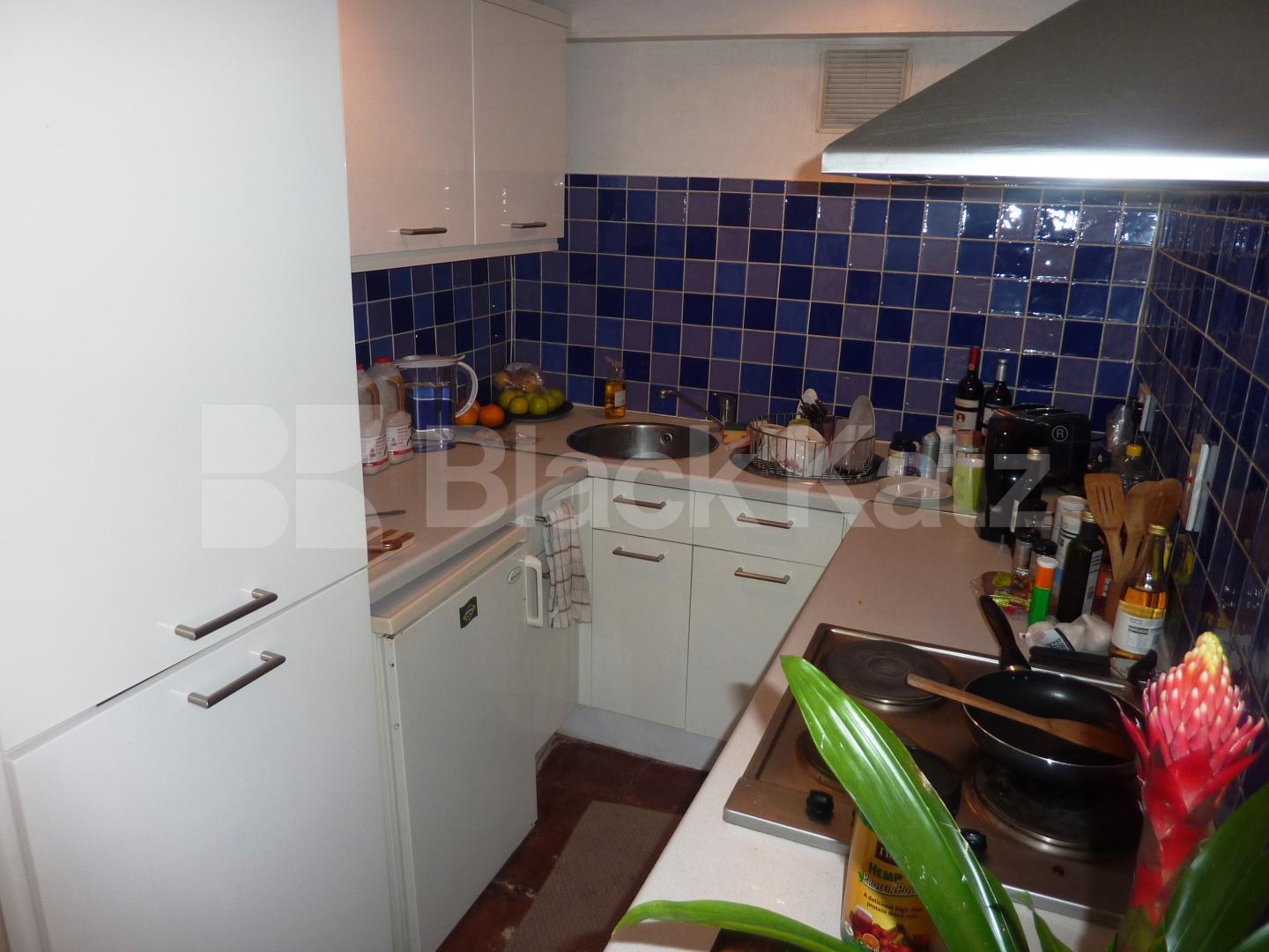 			Studio Apartment, 1 bath, 1 reception Studio			 Westbourne Gardens , BAYSWATER